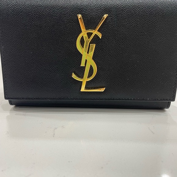 KATE SMALL CHAIN BAG IN GRAIN DE POUDRE EMBOSSED LEATHER - Picture 5 of 7